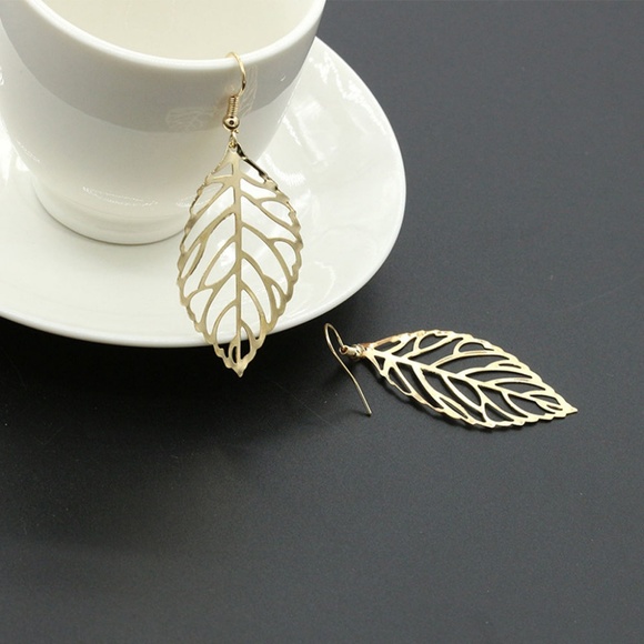 Gold Hollow Out Leaf Dangle Earrings - Picture 3 of 5